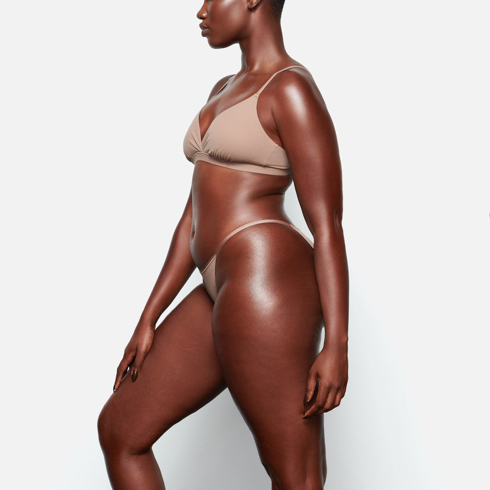 Skims FITS EVERYBODY CHEEKY STRING Bikini Bruin | SGW-912837