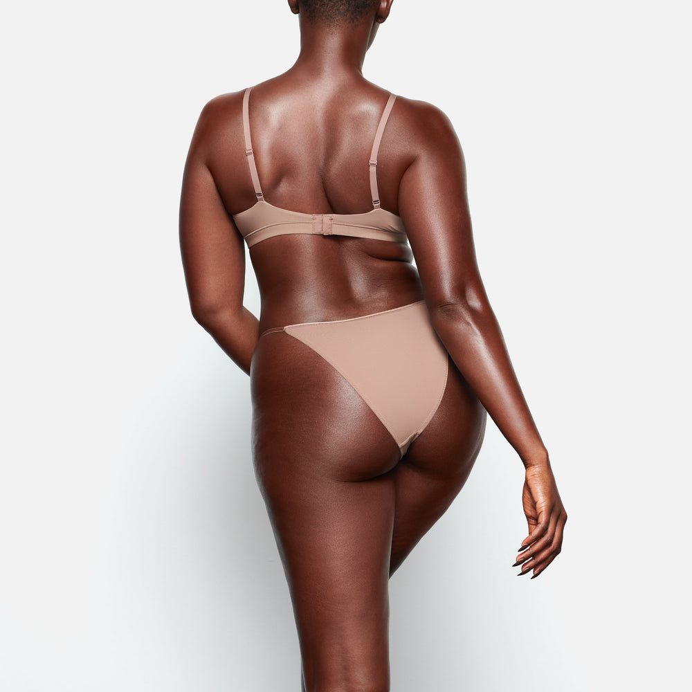 Skims FITS EVERYBODY CHEEKY STRING Bikini Bruin | SGW-912837