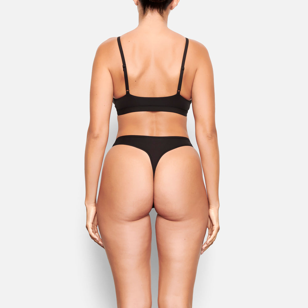 Skims FITS EVERYBODY DIPPED FRONT Thong Zwart | ZOG-831456