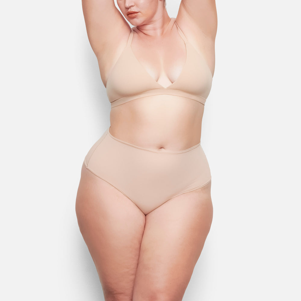 Skims FITS EVERYBODY HIGH WAISTED Thong Beige | CUW-897120