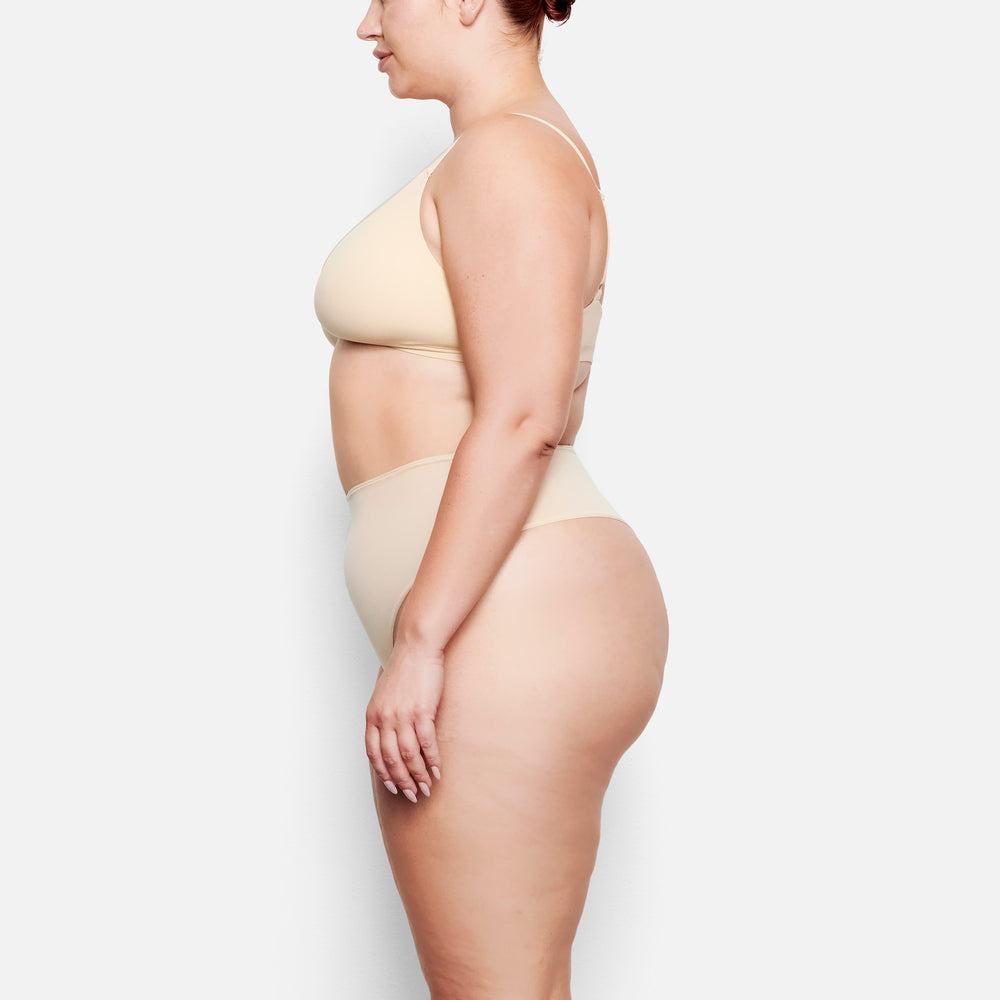 Skims FITS EVERYBODY HIGH WAISTED Thong Bruin | EFD-928615