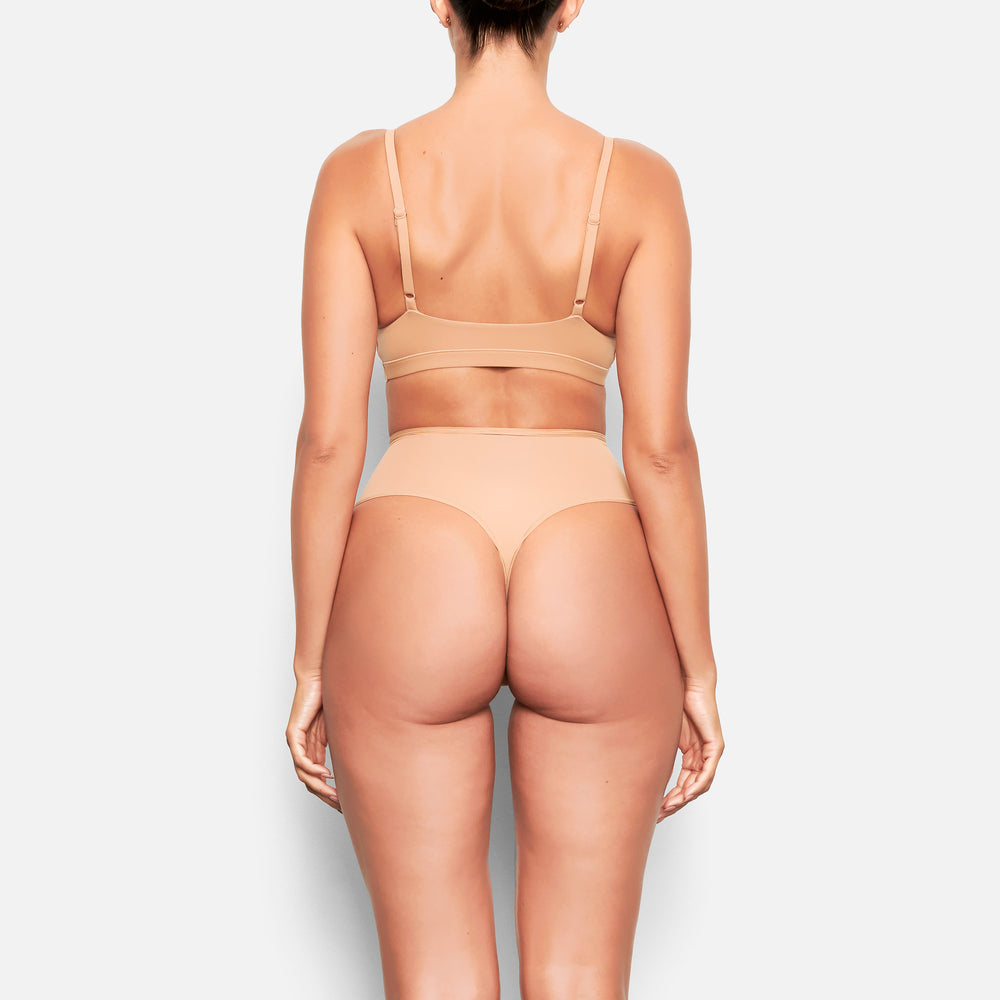 Skims FITS EVERYBODY HIGH WAISTED Thong Beige | SWN-367812