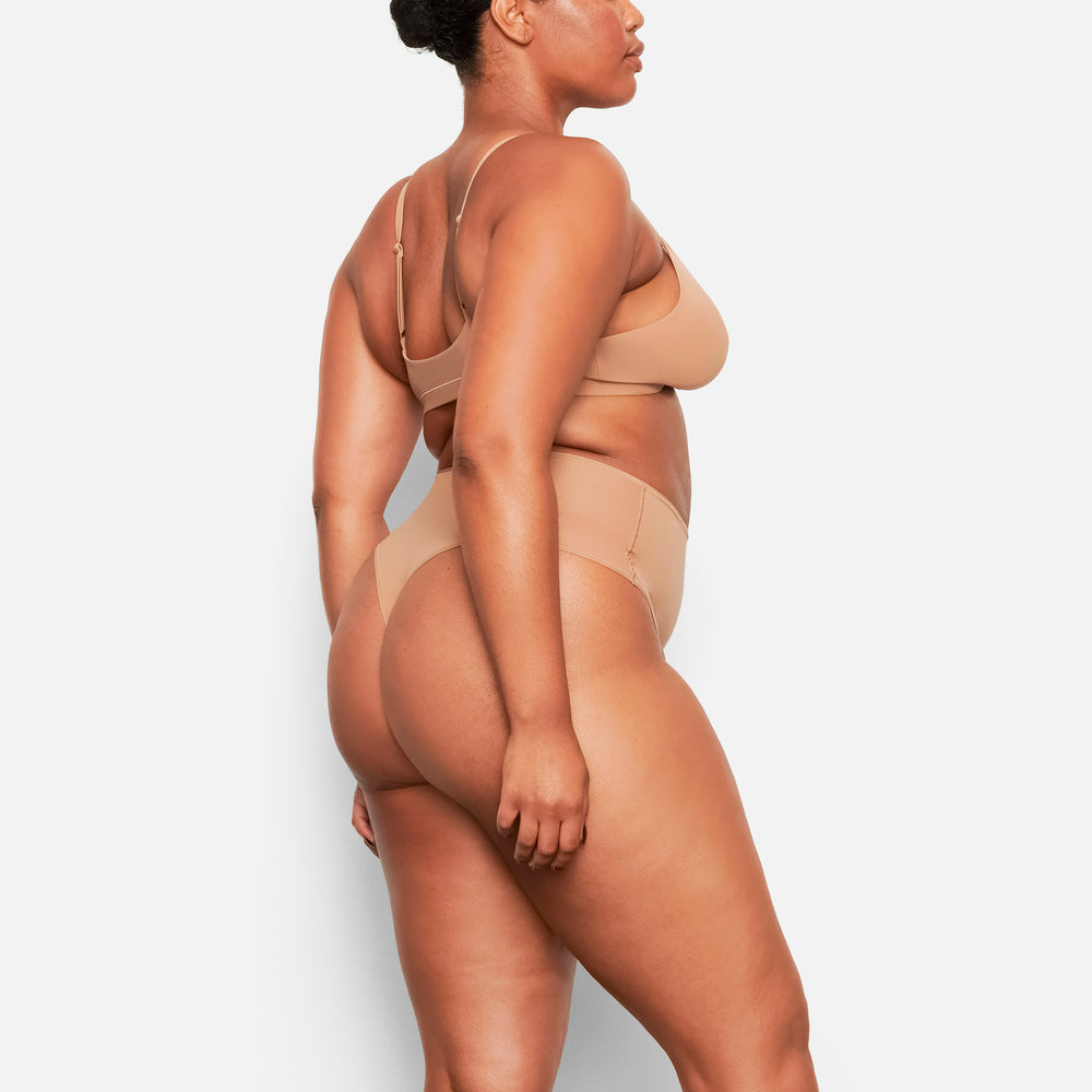 Skims FITS EVERYBODY HIGH WAISTED Thong Abrikoos | UBF-063948