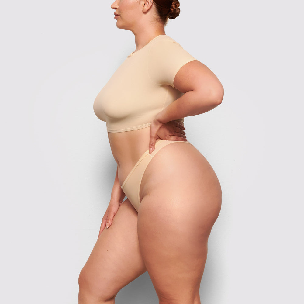 Skims FITS EVERYBODY SUPER CROPPED T-shirt Bruin | WSE-239718