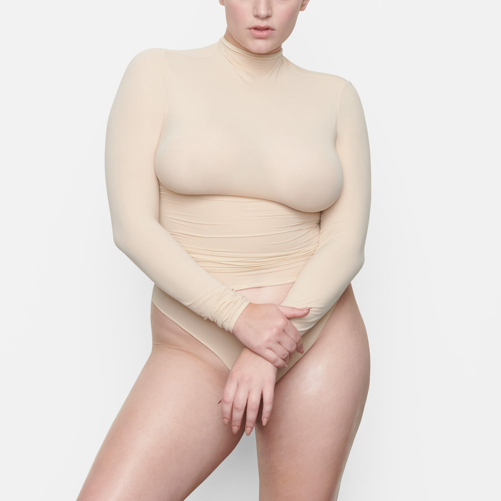 Skims FITS EVERYBODY TURTLENECK T-shirt Bruin | SHM-579341