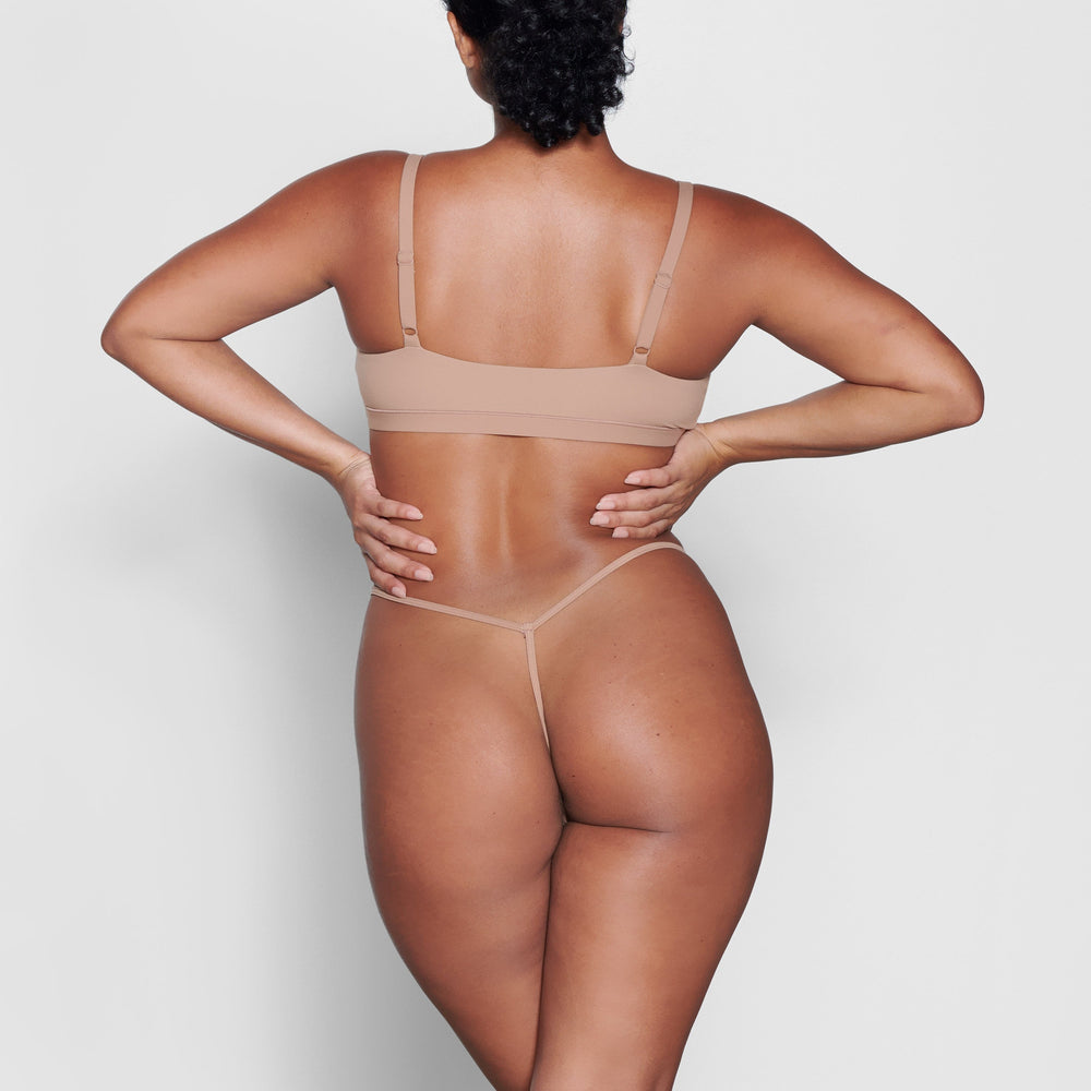 Skims FITS EVERYBODY T STRING Thong Abrikoos | GJS-937046