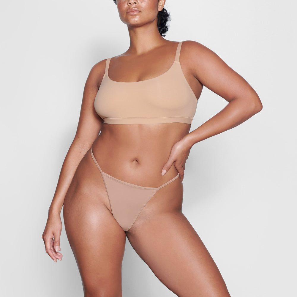 Skims FITS EVERYBODY T STRING Thong Beige | YQU-469235