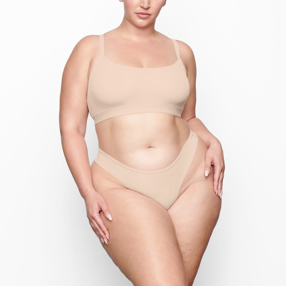 Skims FITS EVERYBODY Thong Beige | CLS-963524