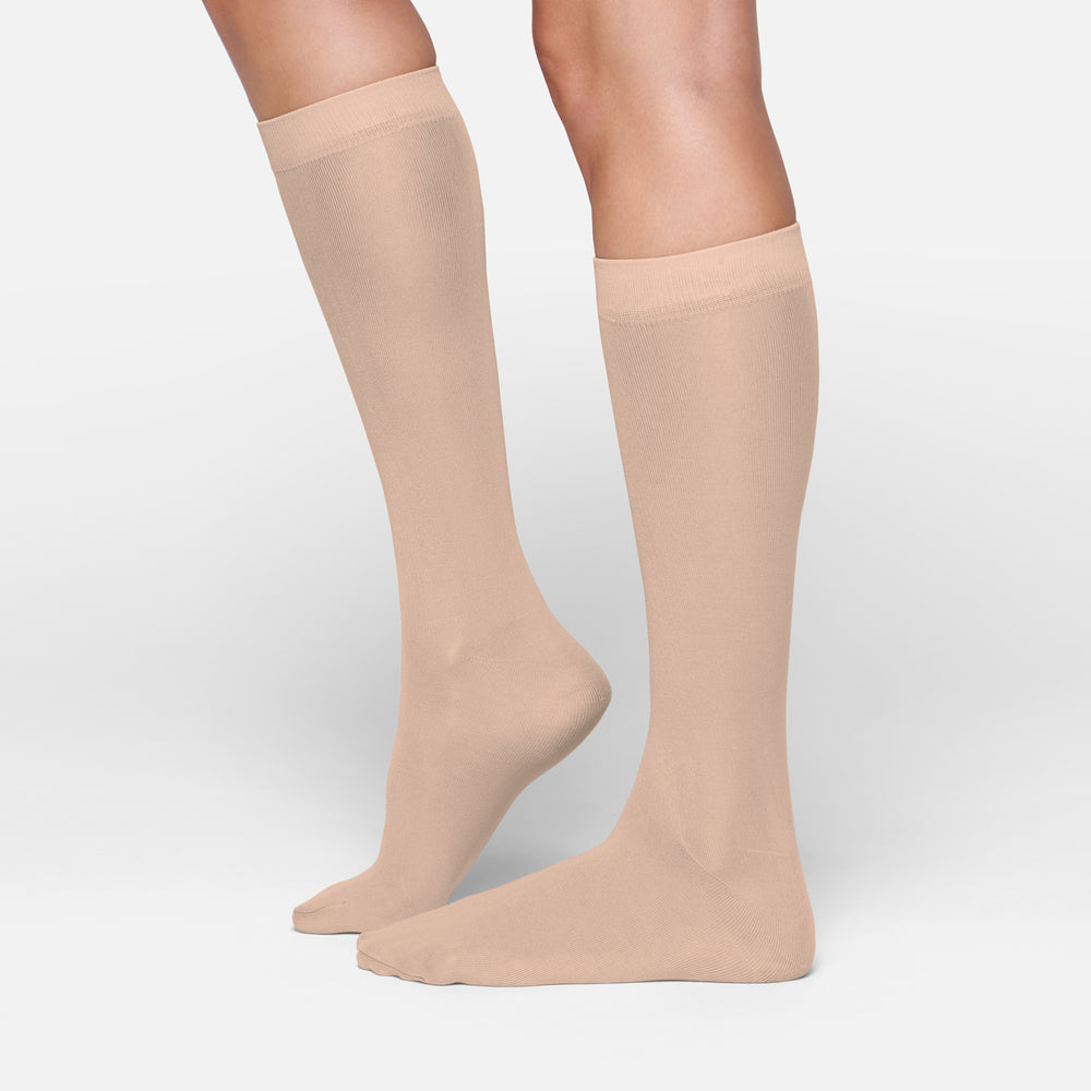 Skims HOSIERY MID CALF Sokken Beige | MNS-071835