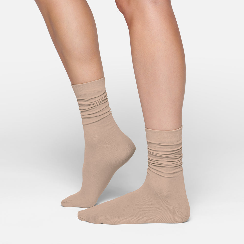 Skims HOSIERY MID CALF Sokken Beige | MNS-071835