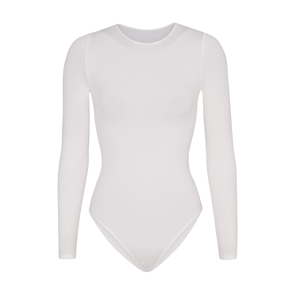 Skims LIGHT ESSENTIAL CREW NECK Long Sleeve Bodysuit Wit | CHG-061478