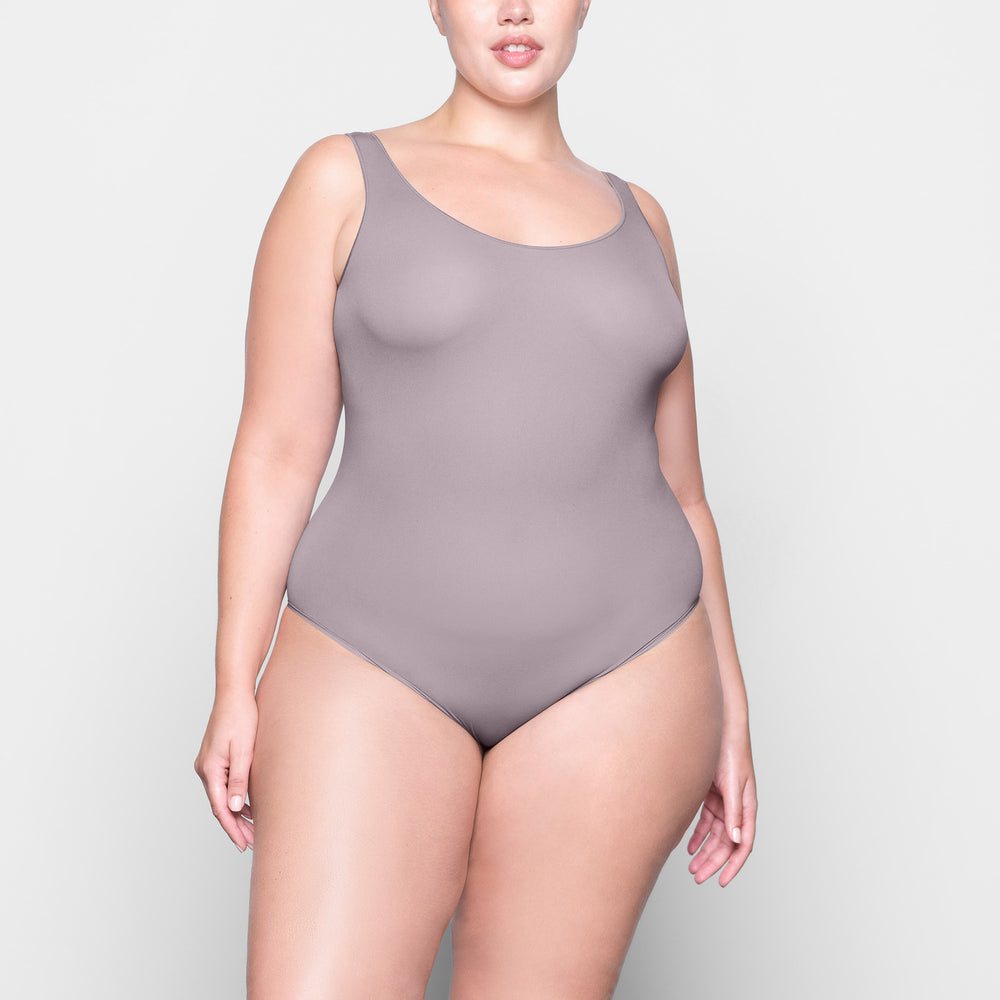 Skims LIGHT ESSENTIAL Scoop Neck Bodysuit Lavendel | OCK-473105