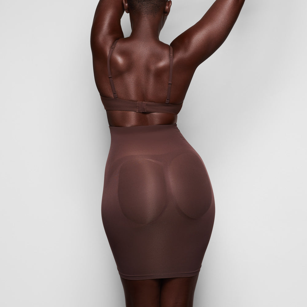 Skims LONG SLIP Rok Chocola | XYJ-091683