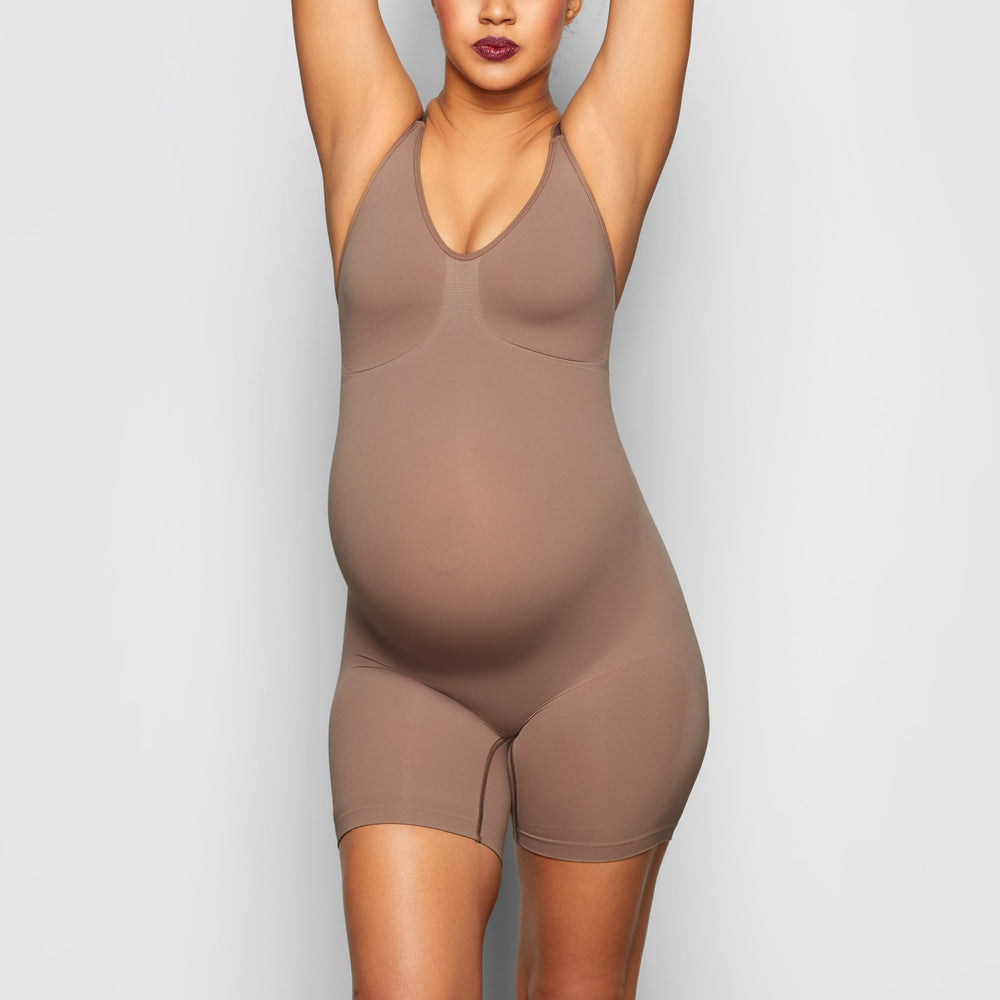 Skims MATERNITY SCULPTING BODYSUIT MID THIGH Maternity Shapewear Abrikoos | BYH-639420