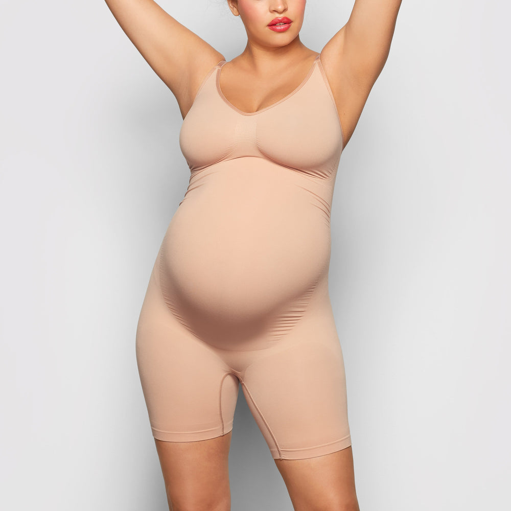 Skims MATERNITY SCULPTING BODYSUIT MID THIGH Maternity Shapewear Abrikoos | KJE-670241