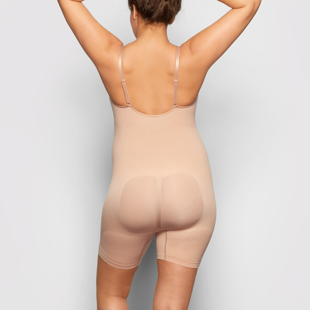 Skims MATERNITY SCULPTING BODYSUIT MID THIGH Maternity Shapewear Abrikoos | KJE-670241