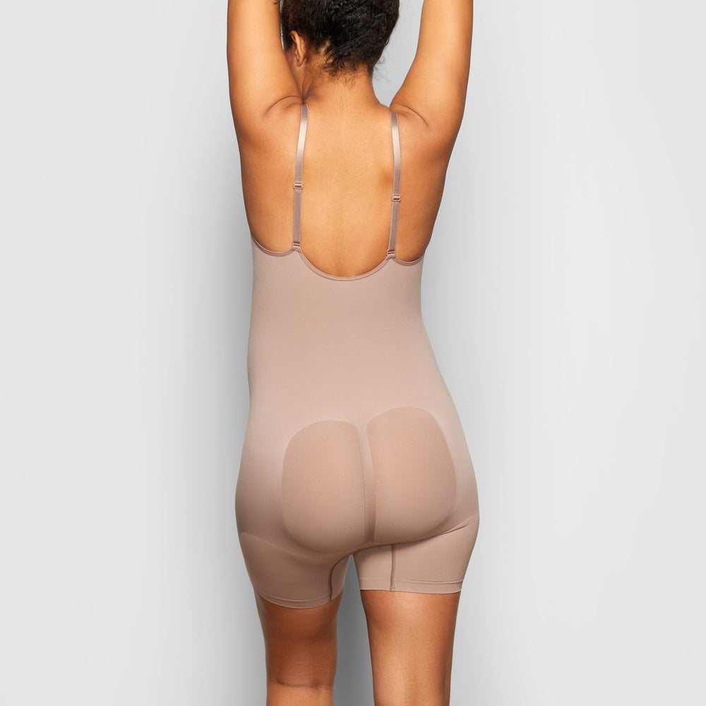 Skims MATERNITY SCULPTING BODYSUIT MID THIGH Maternity Shapewear Bruin | TOX-536798
