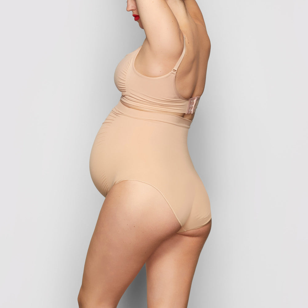 Skims MATERNITY SCULPTING HIGH WAIST BRIEF Maternity Shapewear Beige | RGU-741260