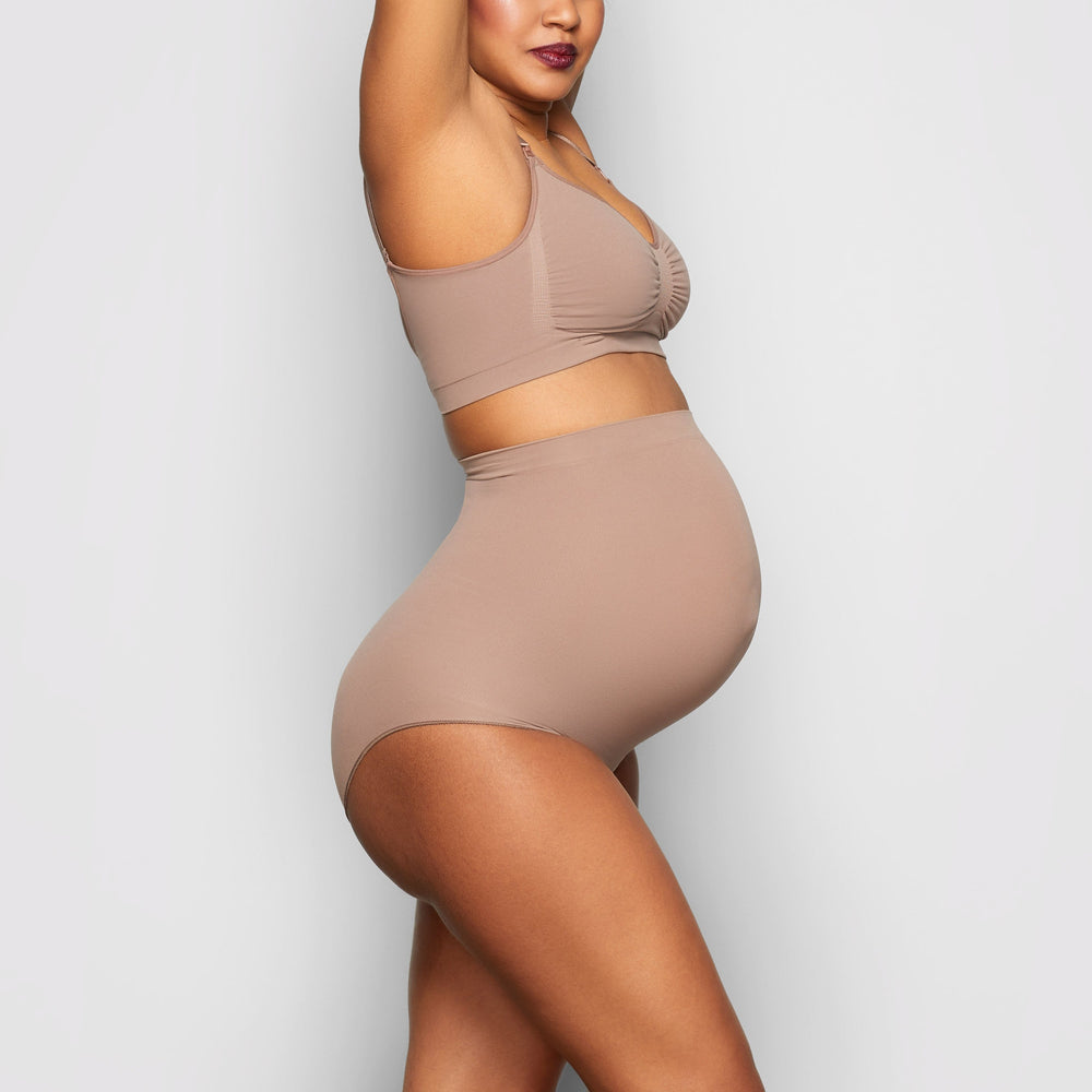 Skims MATERNITY SCULPTING HIGH WAIST BRIEF Maternity Shapewear Bruin | YXS-132796