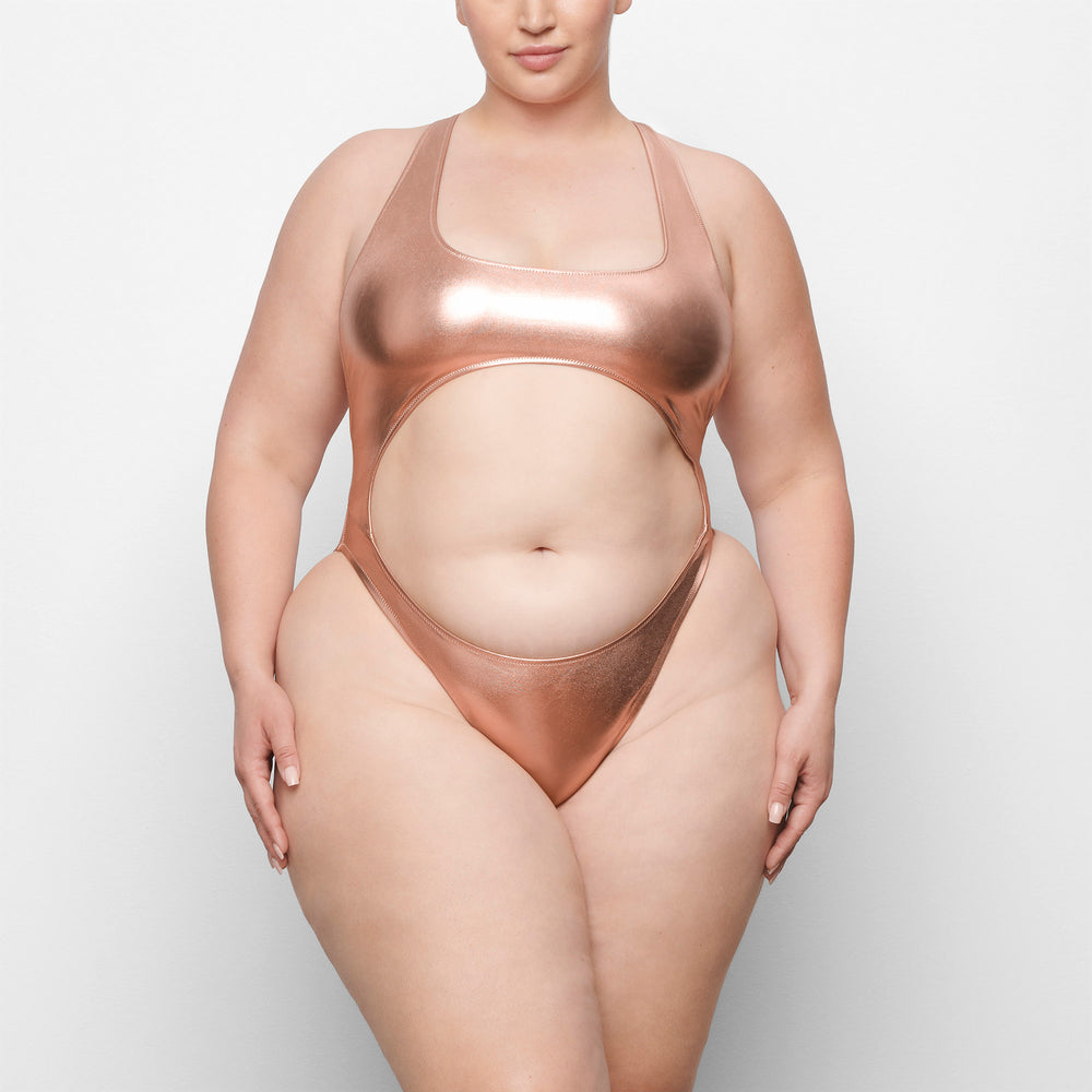 Skims METALLIC SWIM CUT-OUT MONOKINI One Piece Roze Goud | VWJ-597283