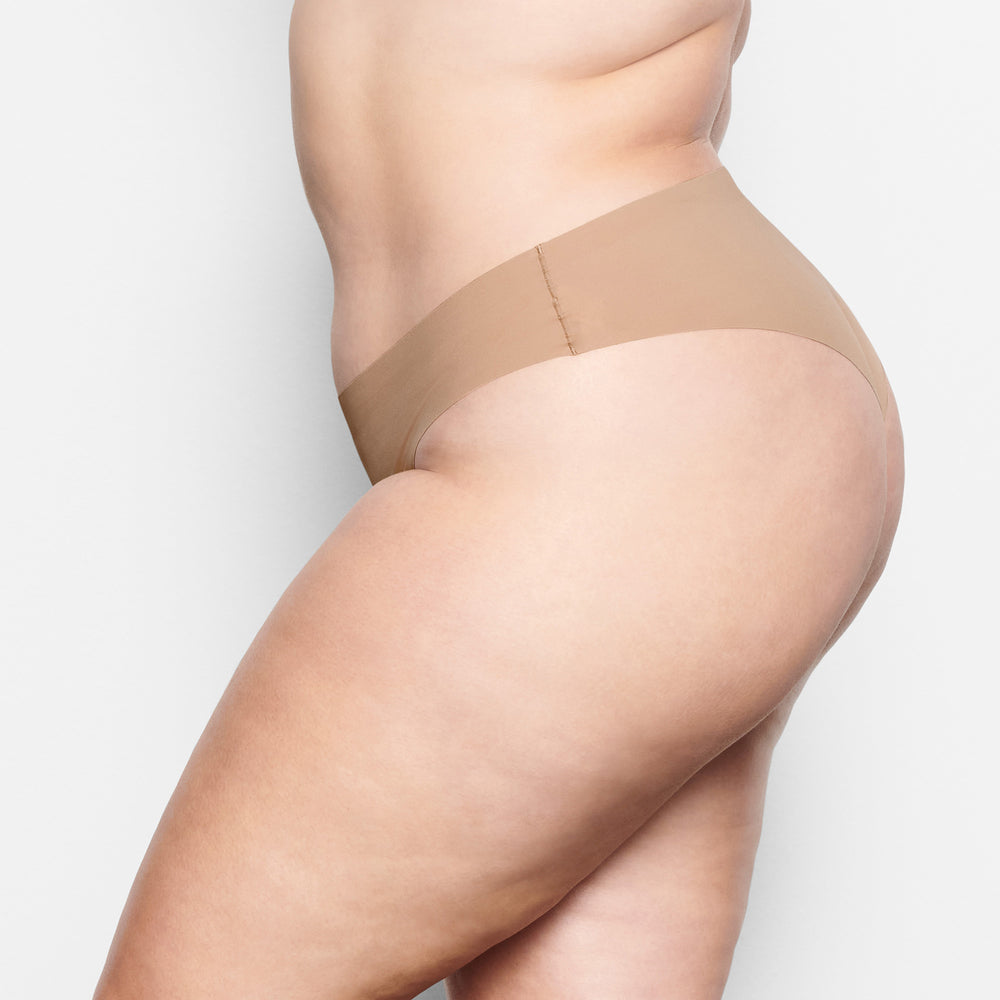 Skims NAKED CHEEKY Hipster Beige | CXL-469208
