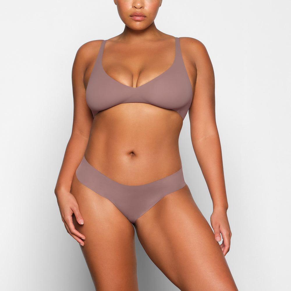 Skims NAKED Plunge Bra Bruin | PIK-152640