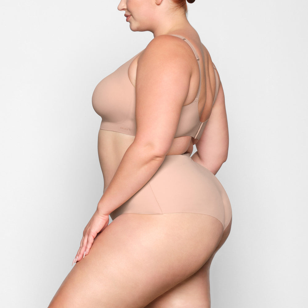 Skims NAKED Scoop Neck Bra Beige | SJE-385129