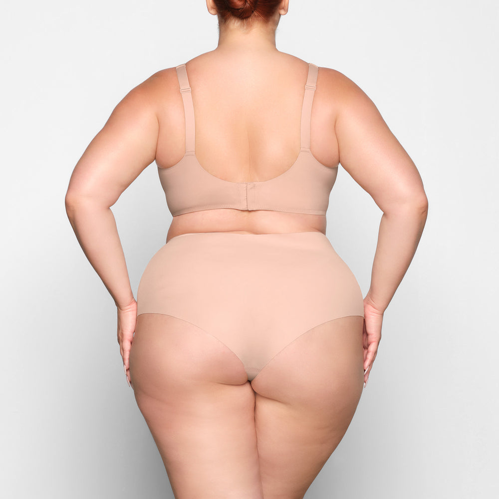 Skims NAKED Scoop Neck Bra Beige | SJE-385129