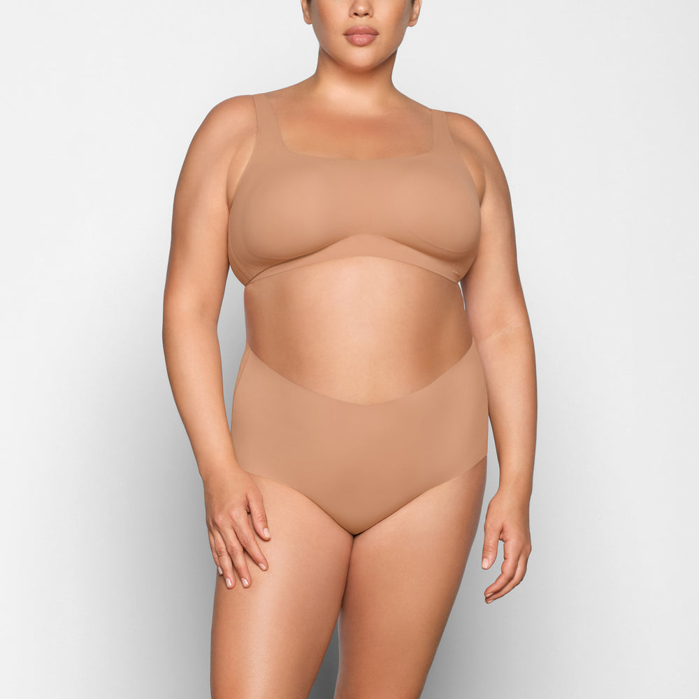 Skims NAKED Scoop Neck Bra Beige | ZBH-635127