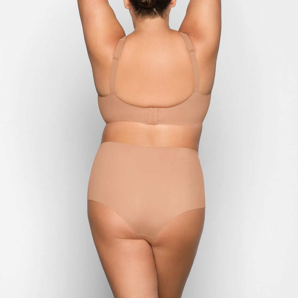 Skims NAKED Scoop Neck Bra Beige | ZBH-635127