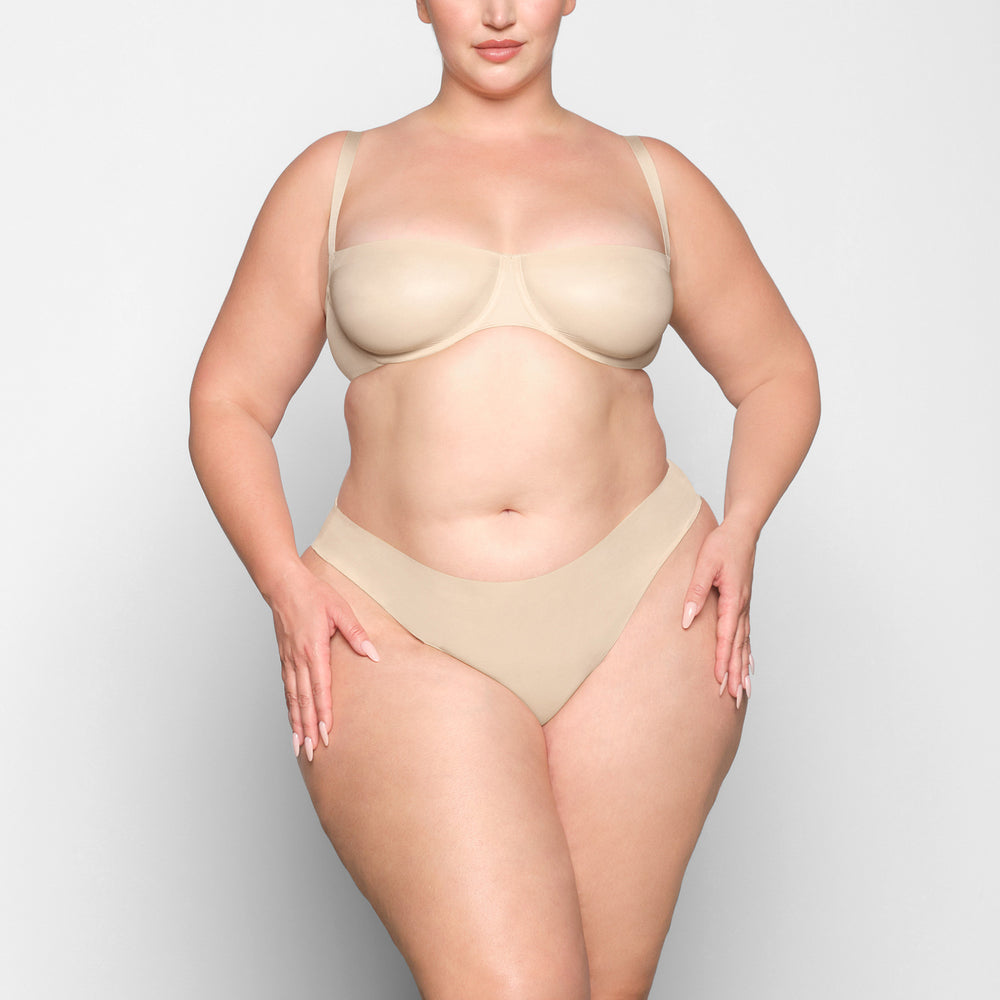 Skims NO SHOW MOLDED UNLINED Balconette Bra Bruin | LMR-836910