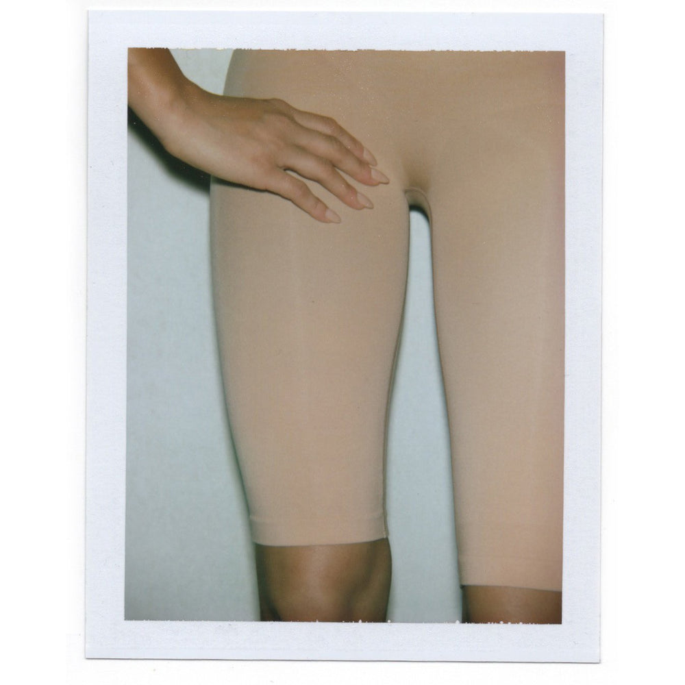 Skims SCULPTING ABOVE THE KNEE Korte Broek Beige | HMW-697310