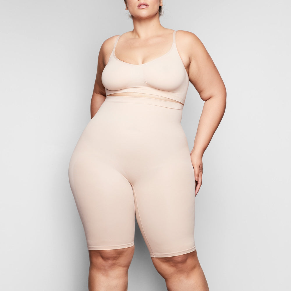 Skims SCULPTING ABOVE THE KNEE W/ OPEN GUSSET Korte Broek Beige | GMJ-263759