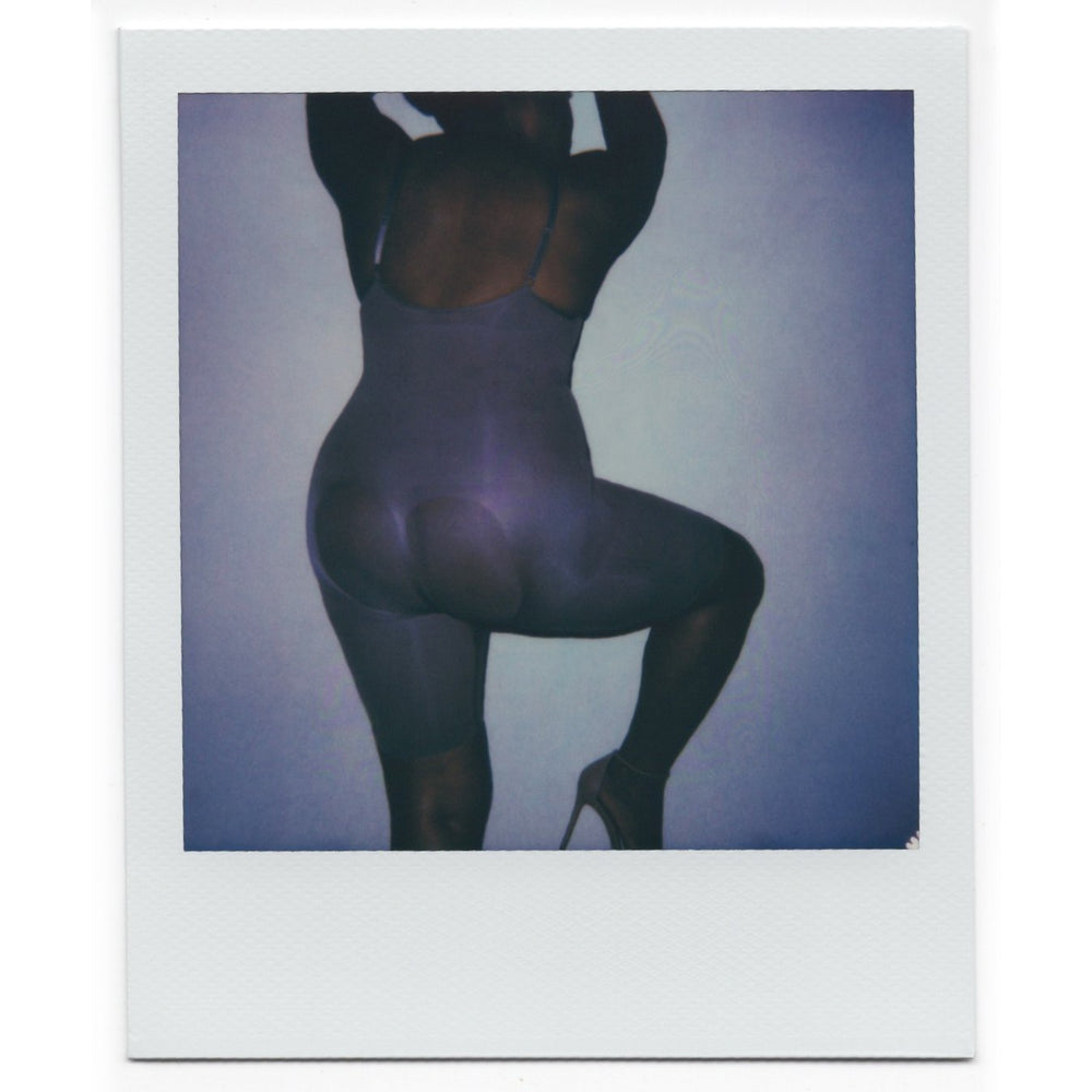 Skims SCULPTING BODYSUIT MID THIGH W. OPEN GUSSET Bodysuit Bruin | IPH-716430