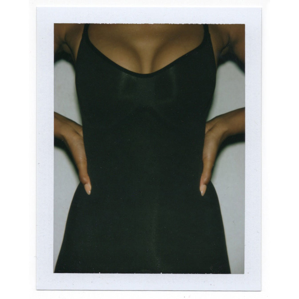 Skims SCULPTING BODYSUIT MID THIGH W. OPEN GUSSET Bodysuit Zwart | XCS-823960