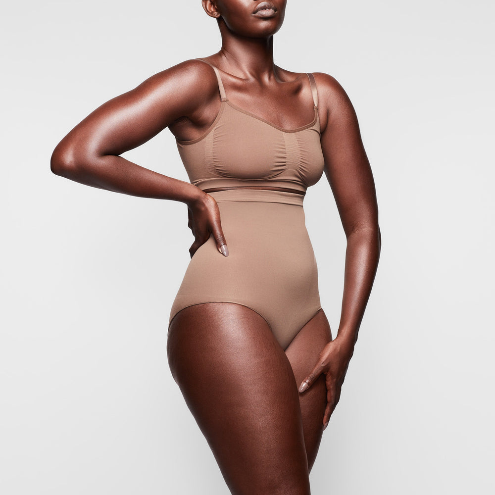Skims SCULPTING HIGH WAIST Brief Abrikoos | THB-537849