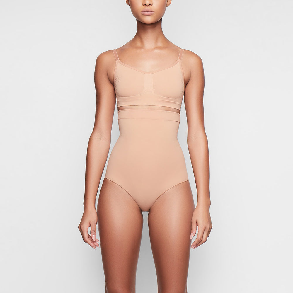 Skims SCULPTING HIGH WAIST Brief Beige | OVD-948107