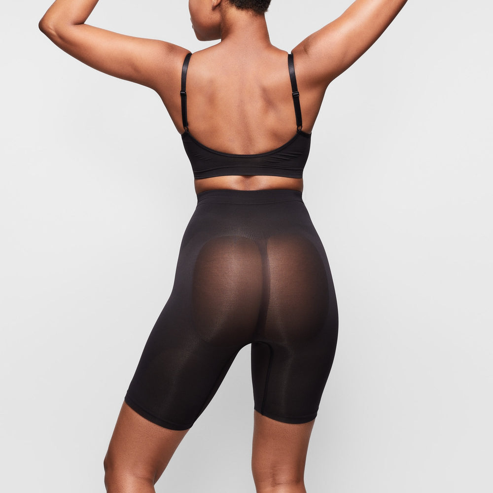 Skims SCULPTING MID THIGH W/ OPEN GUSSET Korte Broek Zwart | MHB-654708
