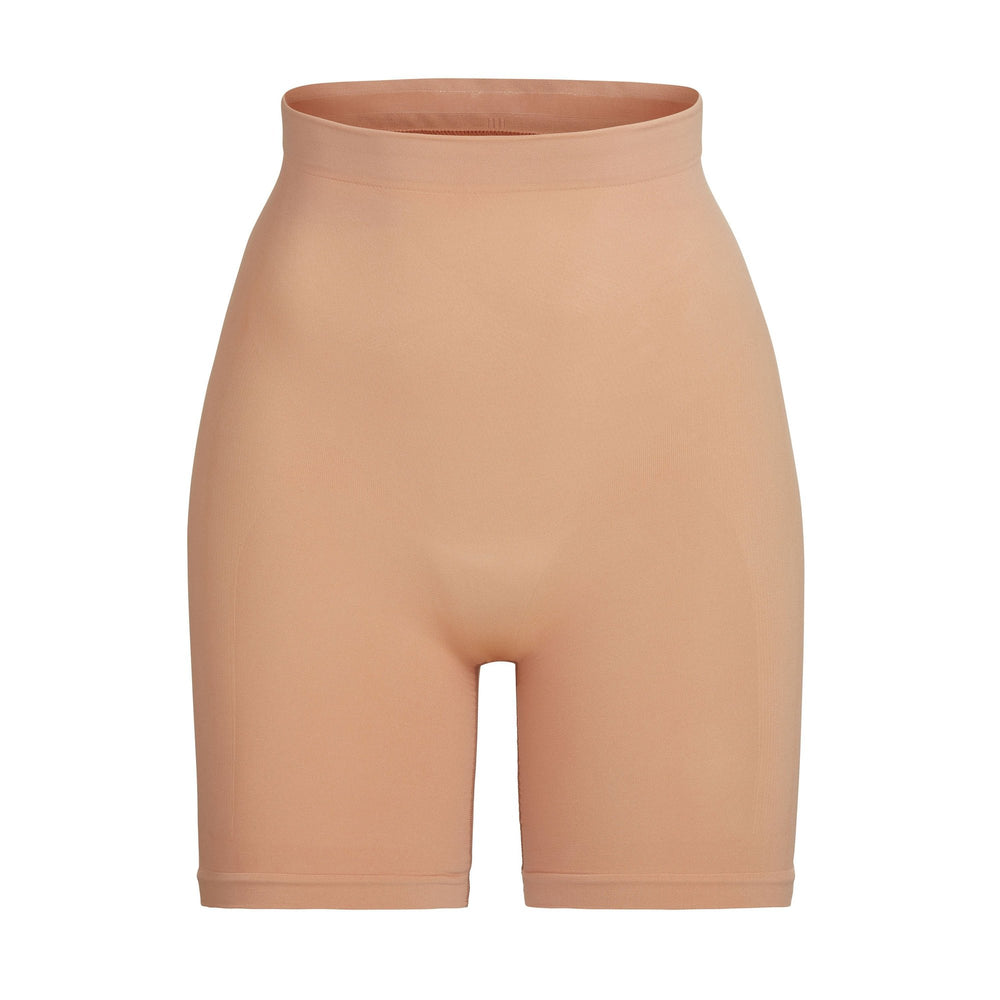 Skims SCULPTING MID THIGH W/ OPEN GUSSET Korte Broek Beige | MOJ-059362