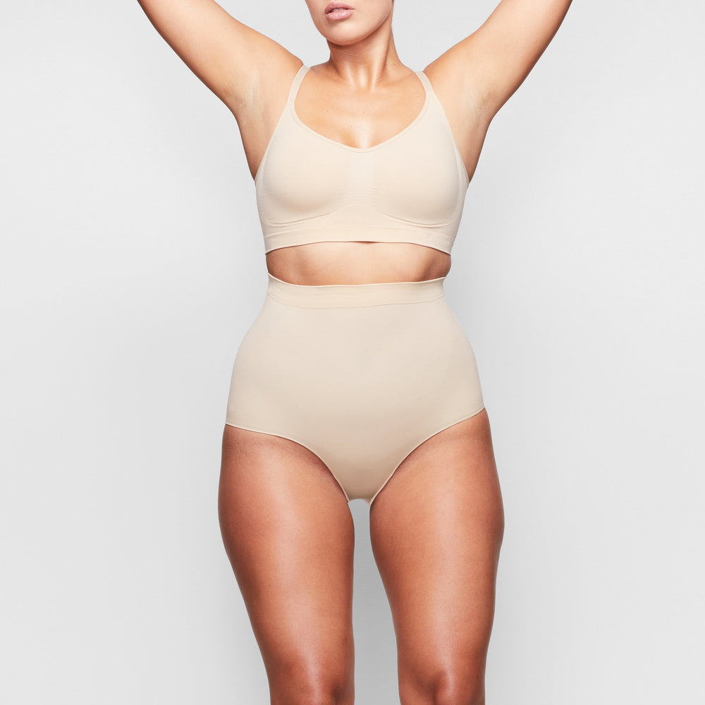Skims SCULPTING MID WAIST Brief Beige | KNP-832106