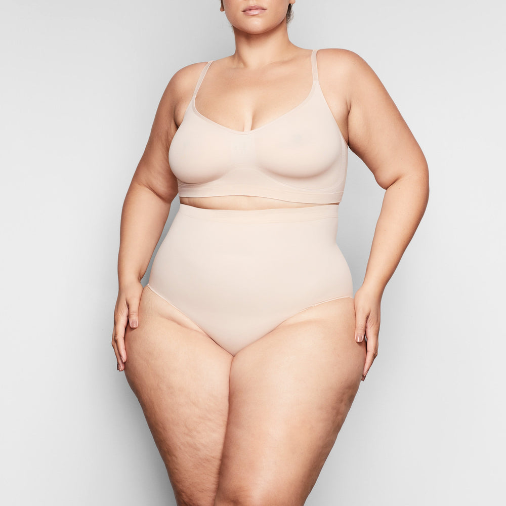 Skims SCULPTING MID WAIST Brief Beige | OTY-471823