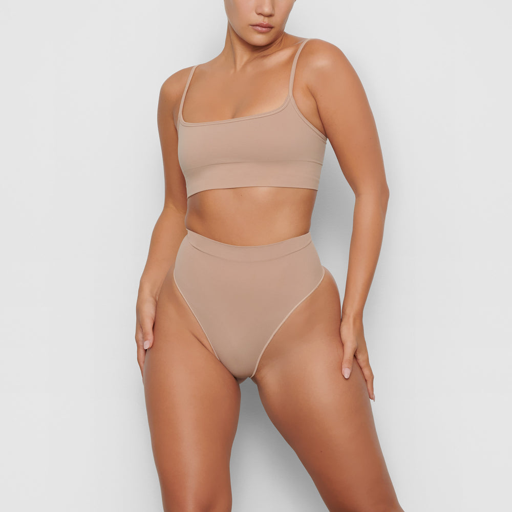 Skims SCULPTING MID WAIST Thong Beige | BOI-941057