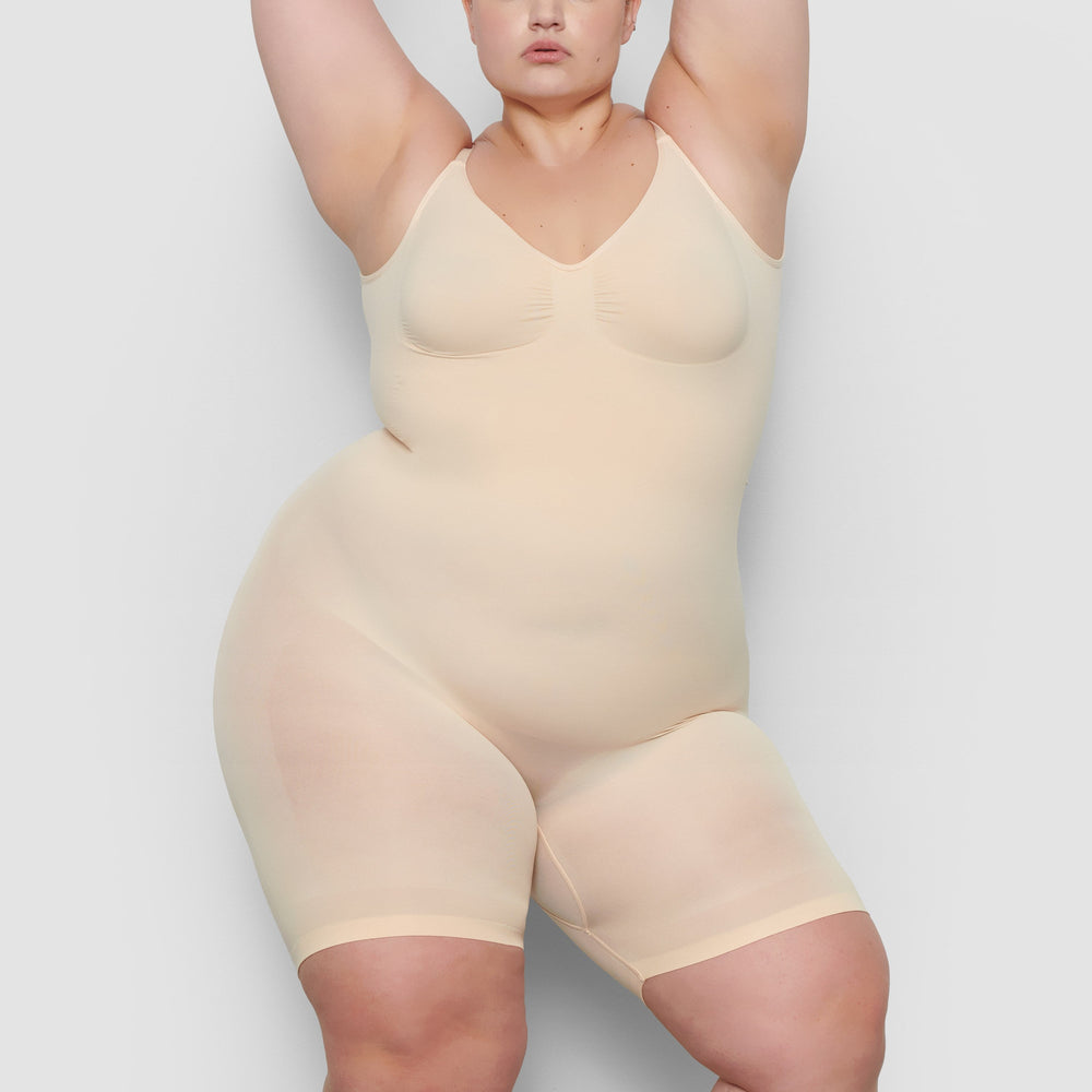 Skims SEAMLESS SCULPT MID THIGH Low Back Bodysuit Bruin | COB-584693