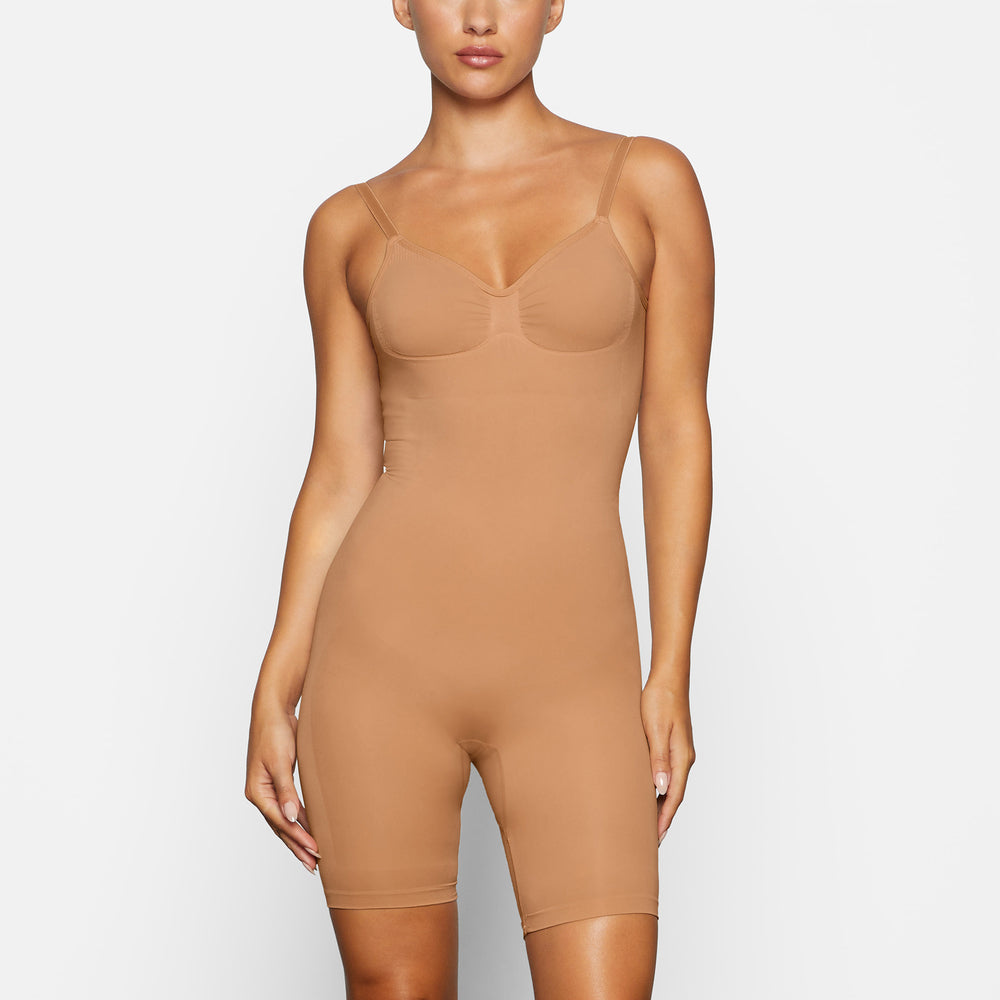 Skims SEAMLESS SCULPT MID THIGH Low Back Bodysuit Beige | HPD-672085