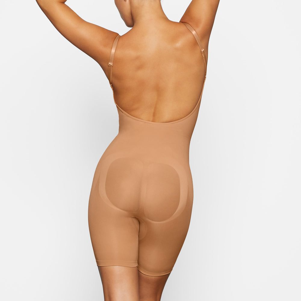 Skims SEAMLESS SCULPT MID THIGH Low Back Bodysuit Beige | HPD-672085