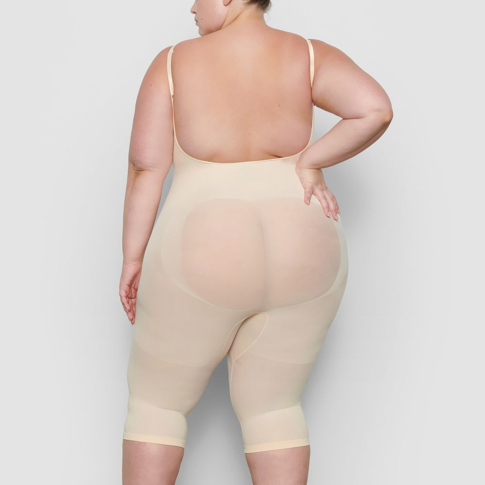 Skims SEAMLESS SCULPT WITH HOSIERY LEG Low Back Bodysuit Bruin | NWF-617850