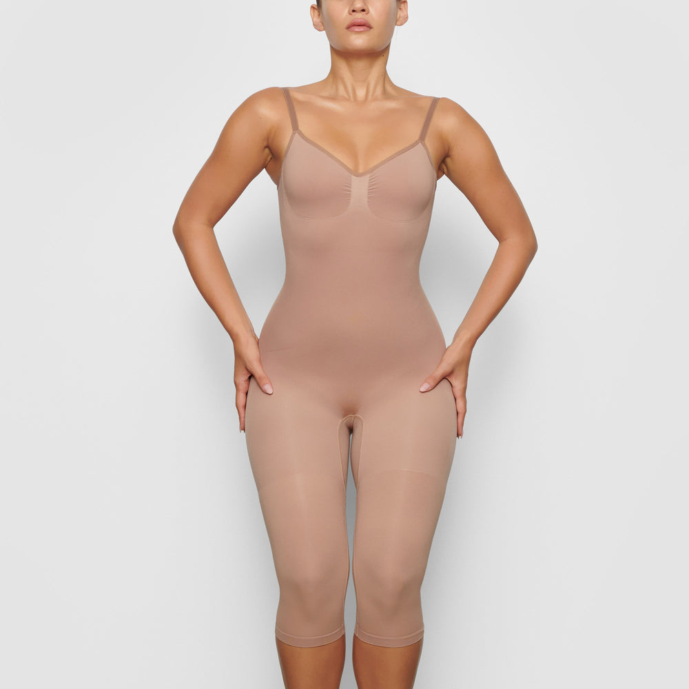 Skims SEAMLESS SCULPT WITH HOSIERY LEG Low Back Bodysuit Abrikoos | REP-420591
