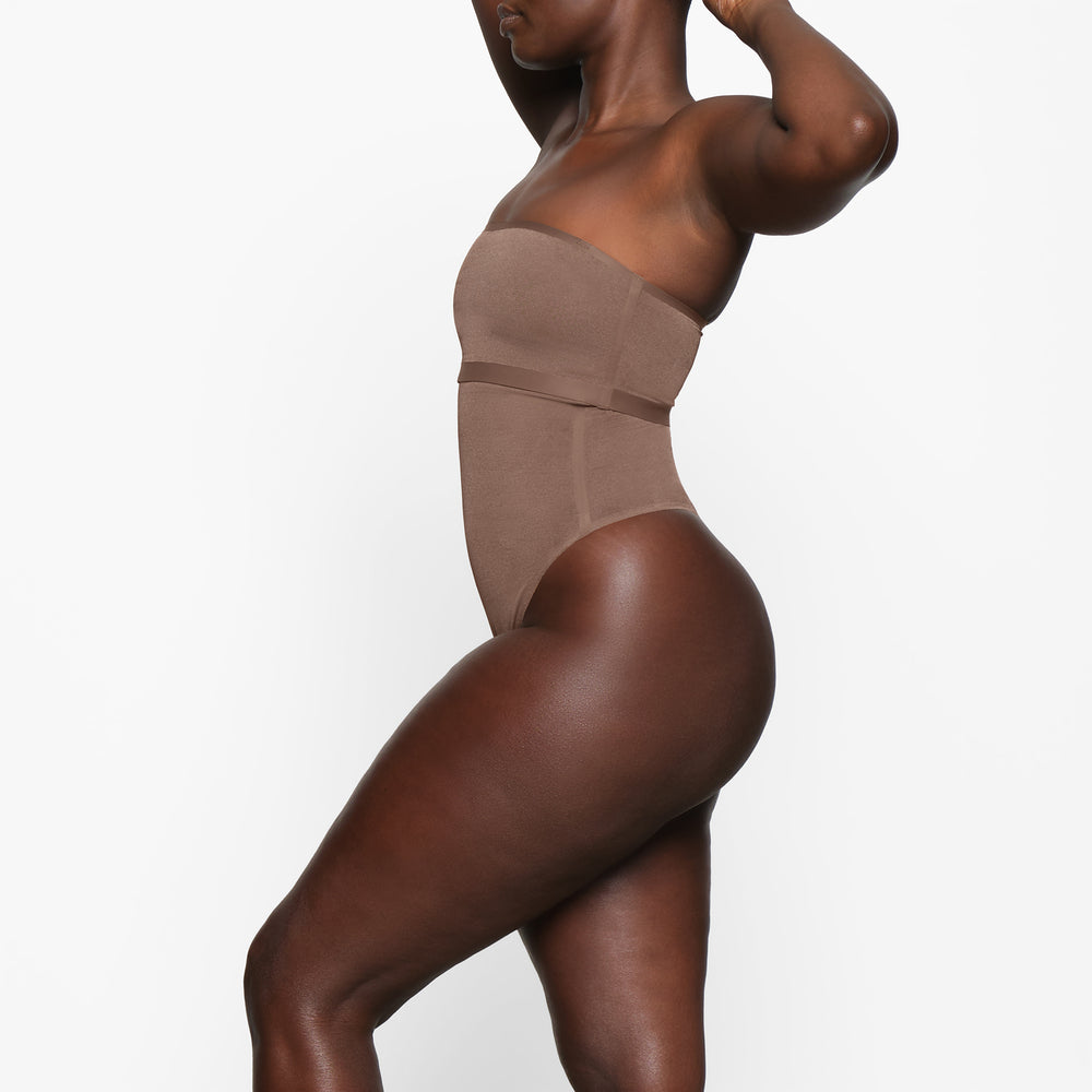Skims SHEER SCULPT Bandeau Top Bruin | UAH-895164