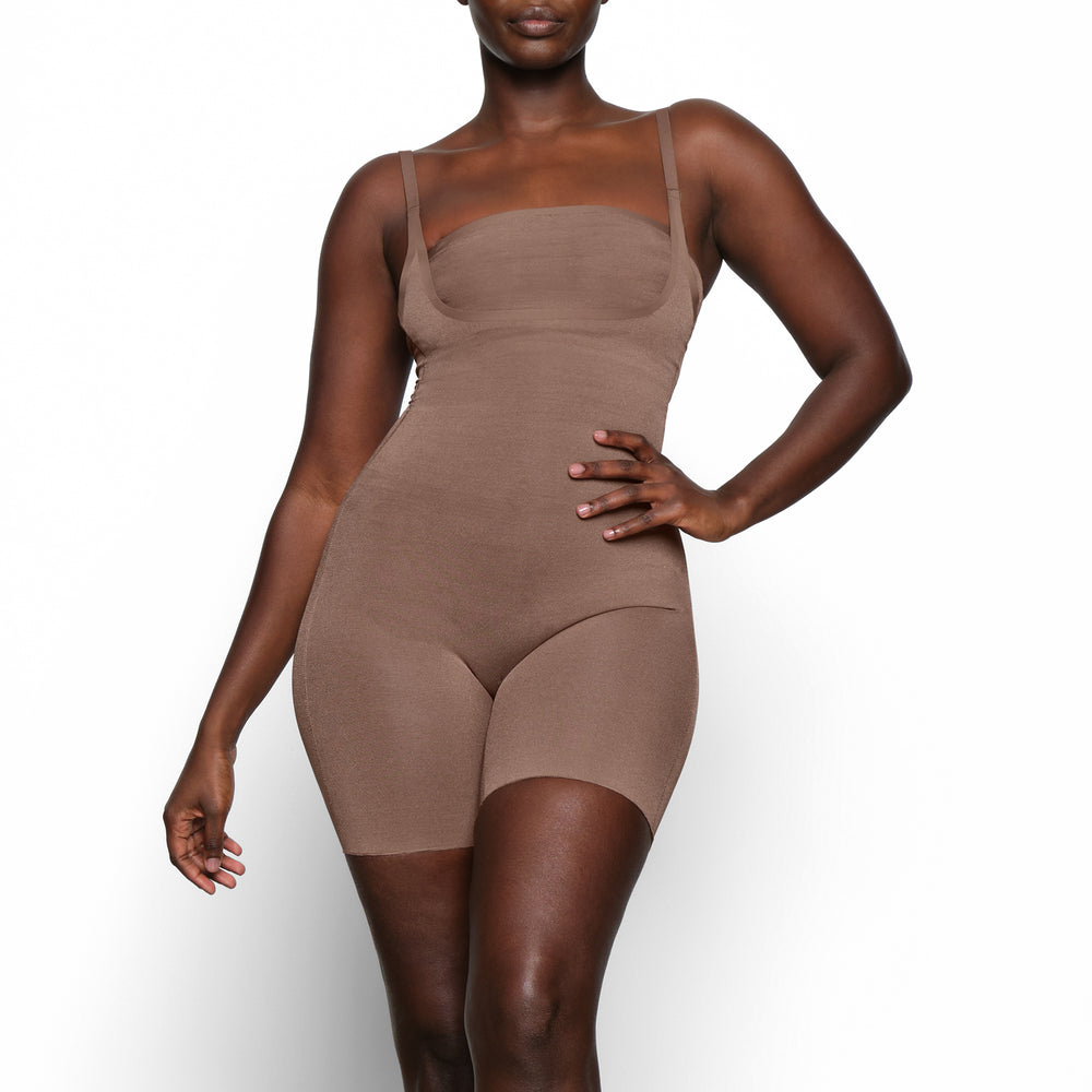 Skims SHEER SCULPT OPEN BUST Bodysuit Bruin | GZS-724690