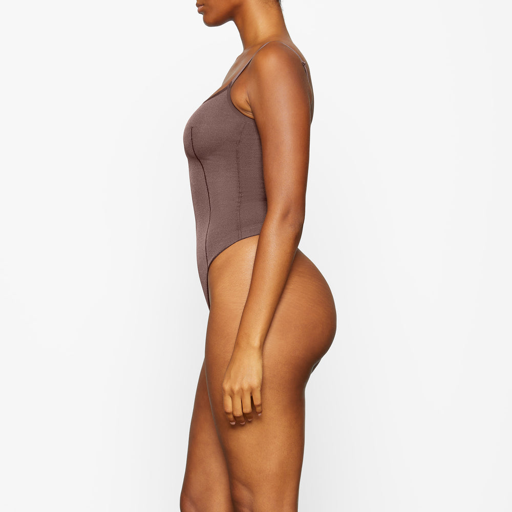 Skims SHEER SCULPT THONG Bodysuit Chocola | BCH-607194